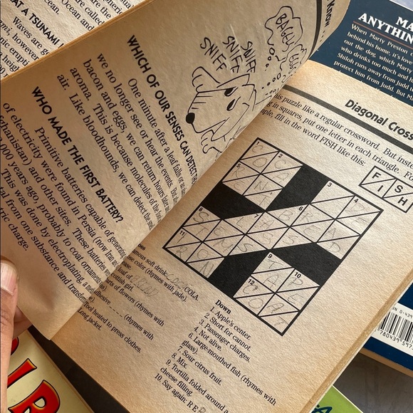 Set of 5 Children's Books - Picture 6 of 7